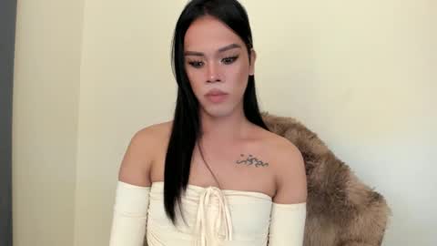 selena online show from 01/15/25, 01:56