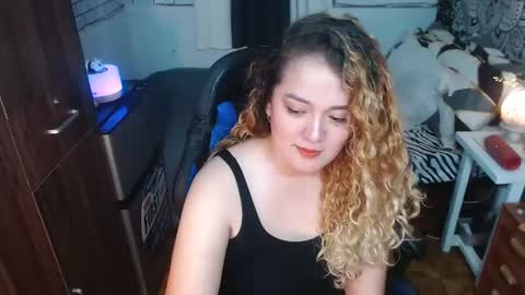 msshanel online show from 02/04/25, 03:47