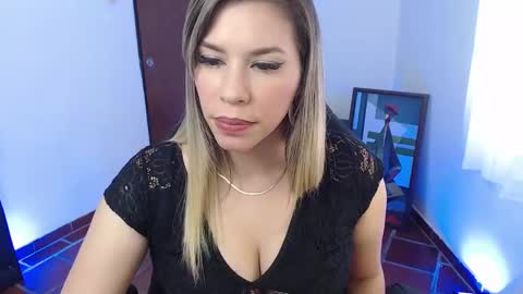Sofia online show from 02/05/25, 04:58