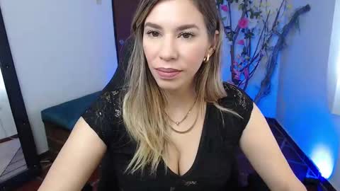 Sofia online show from 09/23/25, 04:32