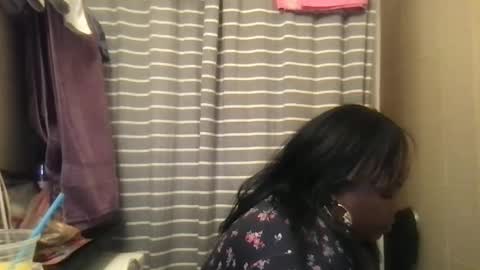 Chocolate  Candy   Stick online show from 02/13/25, 03:39
