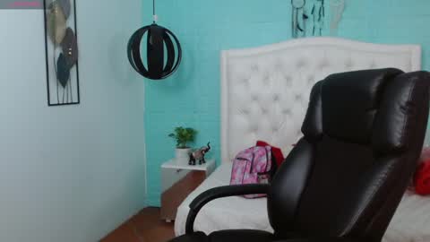 Jossie online show from 03/04/25, 02:27