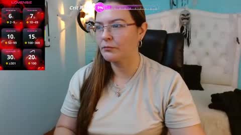 Jossie online show from 10/28/25, 03:21