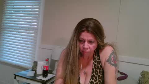 Snapshot of mskinkster615 chatting on 06/12/26, 11:35 mskinkster online show from 06/12/26, 11:35