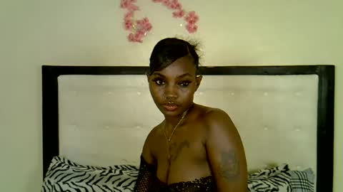 msred_xoxo online show from 08/04/26, 02:37