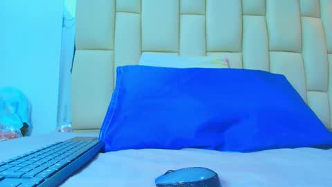 FERNANDA 3 online show from 10/11/25, 03:06