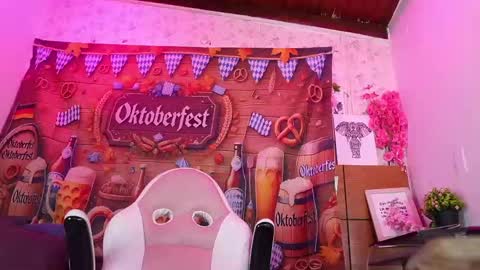 Manuela  online show from 09/23/25, 03:09