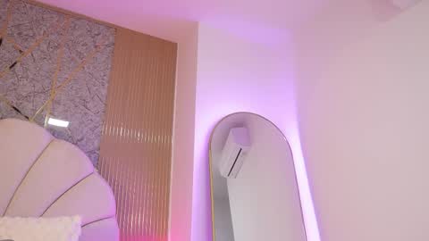 Manuela  online show from 11/14/25, 03:16