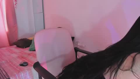 Chloe new account online show from 10/26/25, 08:59