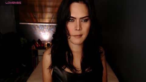 Snapshot of msveeyxo1 chatting on 12/01/25, 12:48 Veey online show from 12/01/25, 12:48