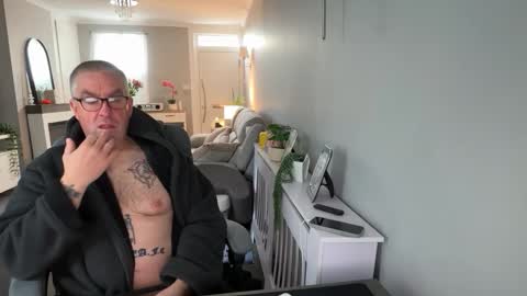 mtb1697 online show from 10/18/25, 09:21