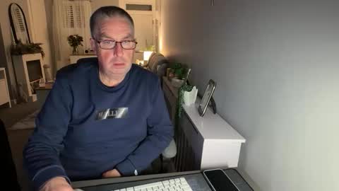 mtb1697 online show from 12/04/25, 11:02