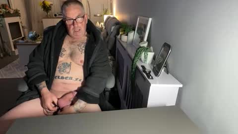 Snapshot of mtb1697 chatting on 05/02/26, 11:43 mtb1697 online show from 05/02/26, 11:43