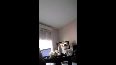 Snapshot of mtechia63 chatting on 04/06/26, 08:59 mtechia63 online show from 04/06/26, 08:59