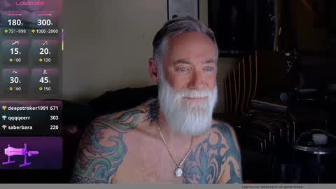 Snapshot of mtlbiker chatting on 11/05/25, 03:12 BikerDude online show from 11/05/25, 03:12