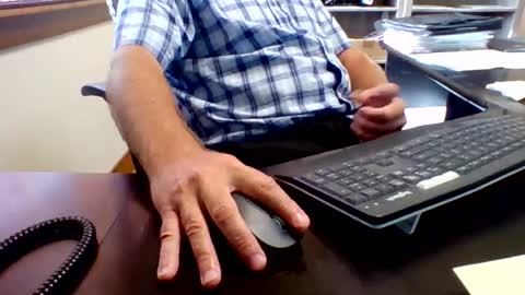 Snapshot of mttoker chatting on 06/15/26, 02:52 mttoker online show from 06/15/26, 02:52