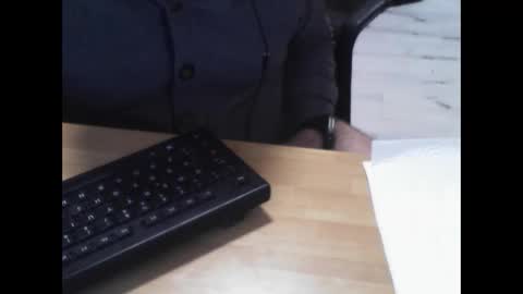 Snapshot of mtwpaul chatting on 12/19/24, 07:29 mtwpaul online show from 12/19/24, 07:29