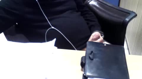 Snapshot of mtwpaul chatting on 11/17/25, 07:14 mtwpaul online show from 11/17/25, 07:14