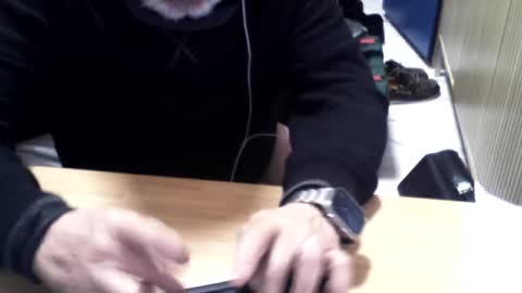 Snapshot of mtwpaul chatting on 11/19/25, 04:07 mtwpaul online show from 11/19/25, 04:07