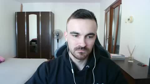 Victor online show from 03/01/26, 01:24
