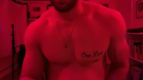 Snapshot of muchachote_ chatting on 09/27/25, 07:02 muchachote_ online show from 09/27/25, 07:02