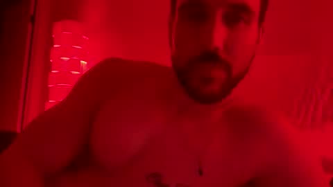 Snapshot of muchachote_ chatting on 12/18/25, 05:24 muchachote_ online show from 12/18/25, 05:24