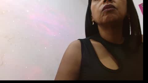 yuli online show from 12/29/24, 06:35