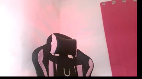 yuli online show from 12/29/24, 09:39