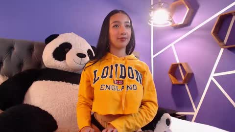 Mulan Fox New account online show from 01/03/25, 05:31
