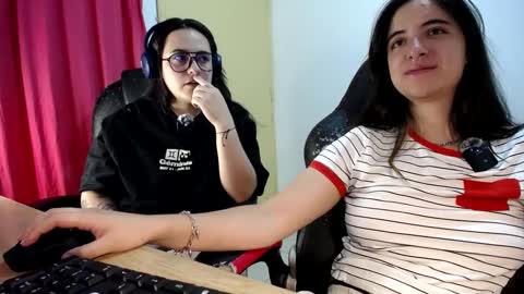 Snapshot of multiorgasmic_6 chatting on 09/24/25, 12:14 Dani and Alex online show from 09/24/25, 12:14