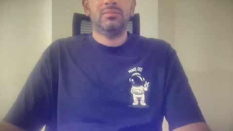 Snapshot of munnabobby2008 chatting on 09/25/25, 09:13 munnabobby2008 online show from 09/25/25, 09:13