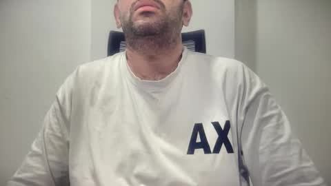 Snapshot of munnabobby2008 chatting on 10/15/25, 10:04 munnabobby2008 online show from 10/15/25, 10:04