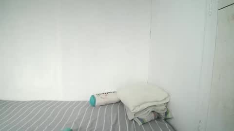 moan yeeka online show from 12/20/24, 04:20