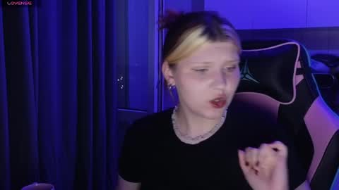Milana online show from 06/08/26, 03:56