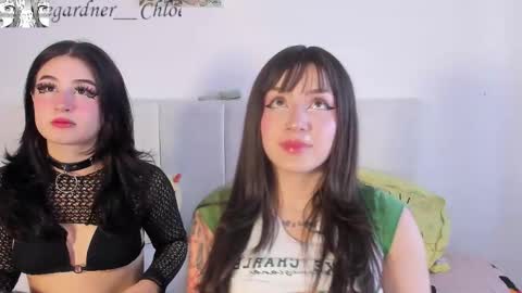 Snapshot of murasaki_doll chatting on 09/28/25, 09:20 kimi- independent model online show from 09/28/25, 09:20