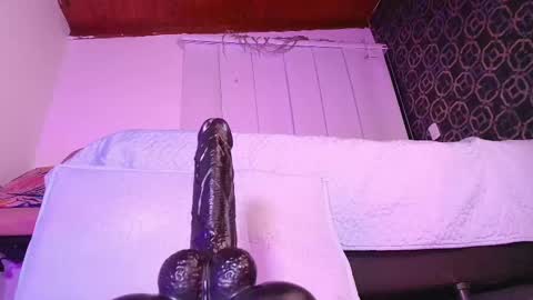 Tell me Sofi  online show from 10/08/25, 03:04