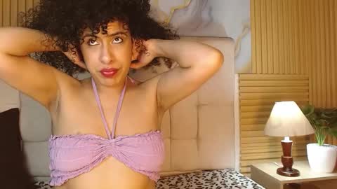 Snapshot of muriell303av chatting on 10/10/25, 05:06 muriell303av online show from 10/10/25, 05:06