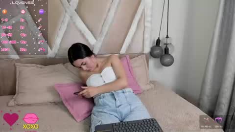 muriell_69 online show from 07/09/26, 03:49