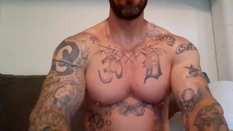 Snapshot of muscle761004 chatting on 06/07/26, 01:59 muscle761004 online show from 06/07/26, 01:59