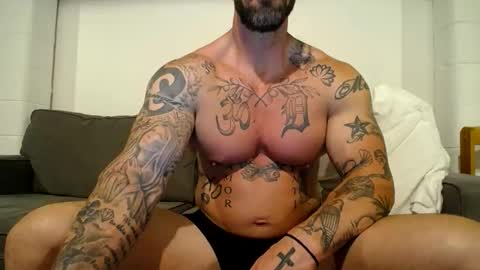 Snapshot of muscle761004 chatting on 06/09/26, 01:39 muscle761004 online show from 06/09/26, 01:39