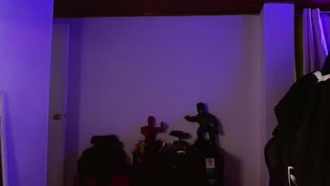 Snapshot of muscle_cock32 chatting on 11/21/25, 07:45 David Big online show from 11/21/25, 07:45