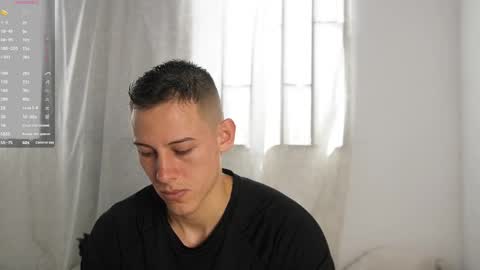 Snapshot of muscle_king_cum chatting on 11/13/25, 02:49 muscle_king_cum online show from 11/13/25, 02:49