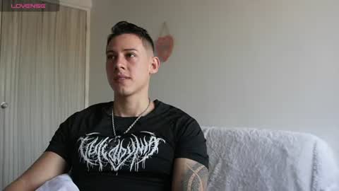 Snapshot of muscle_king_cum chatting on 06/24/26, 01:54 muscle_king_cum online show from 06/24/26, 01:54