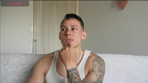 Snapshot of muscle_king_cum chatting on 07/11/26, 01:47 muscle_king_cum online show from 07/11/26, 01:47