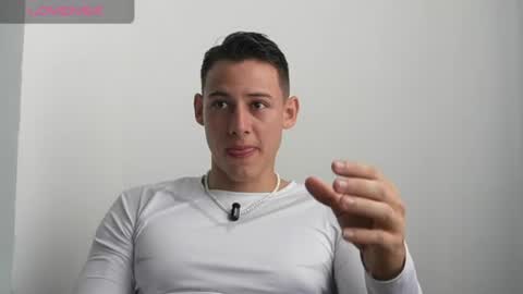 Snapshot of muscle_king_cum chatting on 07/15/26, 02:44 muscle_king_cum online show from 07/15/26, 02:44