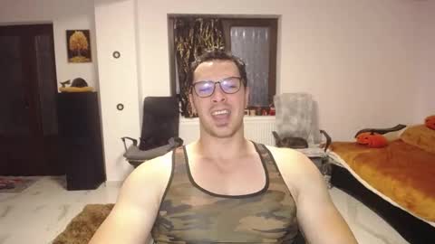 Snapshot of muscleaj69 chatting on 11/10/25, 05:23 AJ online show from 11/10/25, 05:23