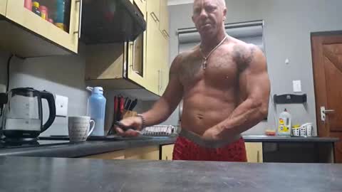Snapshot of muscledaddy69s chatting on 02/12/26, 01:22 muscledaddy69s online show from 02/12/26, 01:22