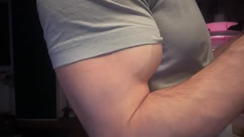 musclehair3 online show from 02/16/25, 08:44
