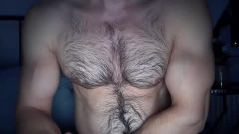 musclehair3 online show from 09/19/25, 10:10