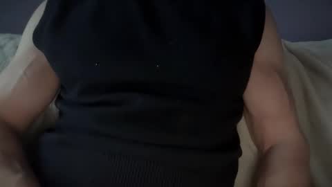 Snapshot of musclehair3 chatting on 10/05/25, 04:38 musclehair3 online show from 10/05/25, 04:38